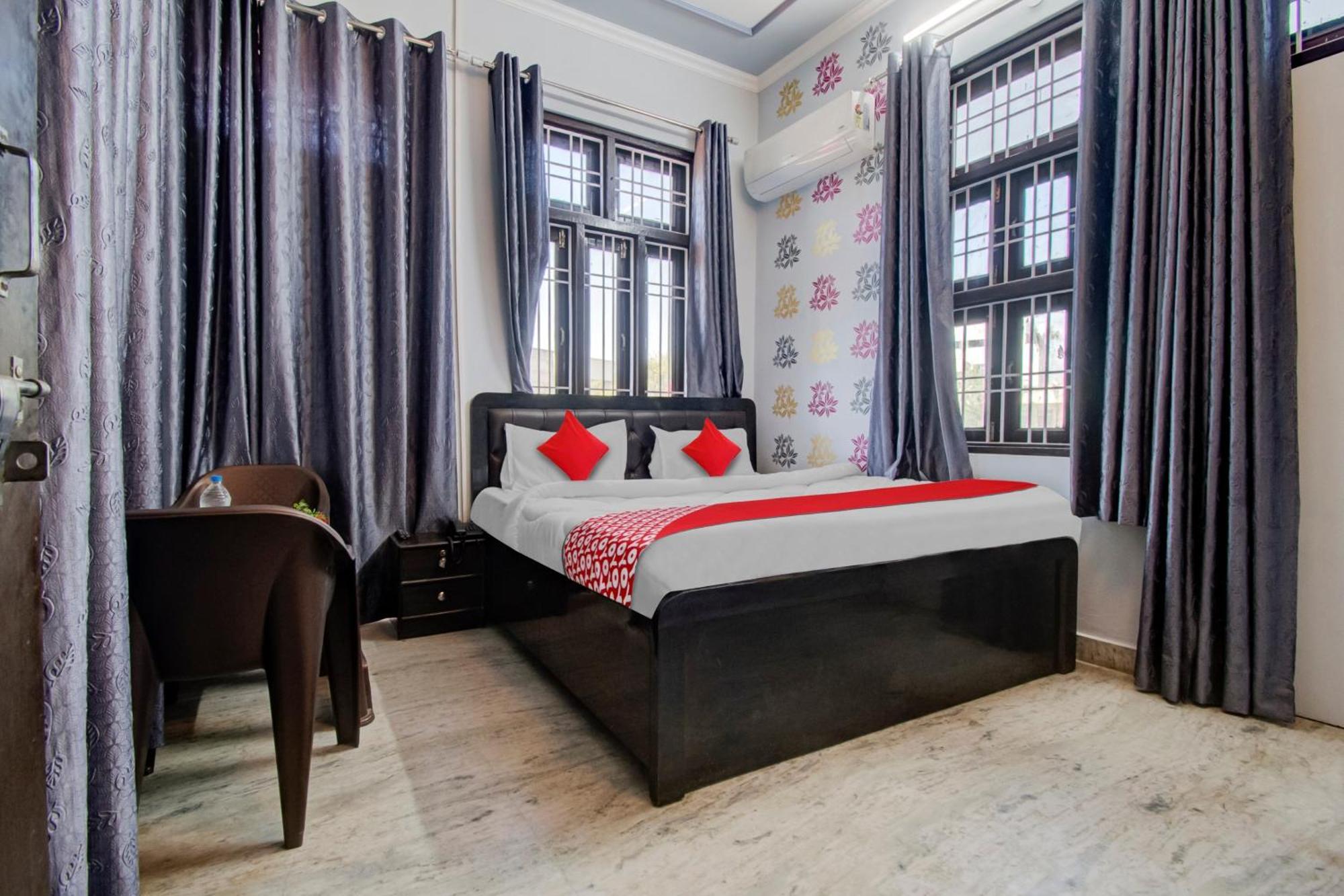 Oyo Flagship 81130 Vanya Guest House Jaipur Luaran gambar