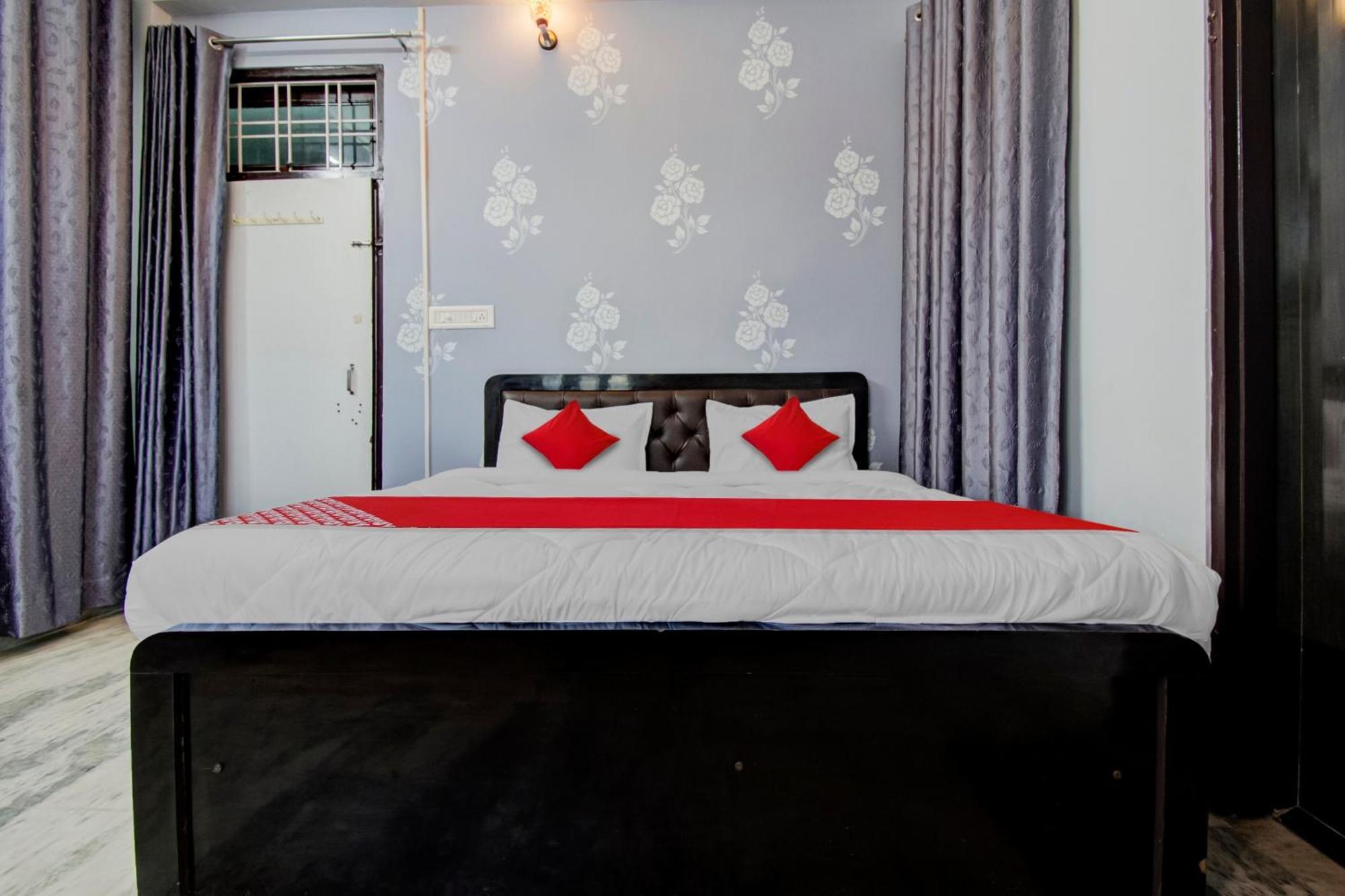 Oyo Flagship 81130 Vanya Guest House Jaipur Luaran gambar