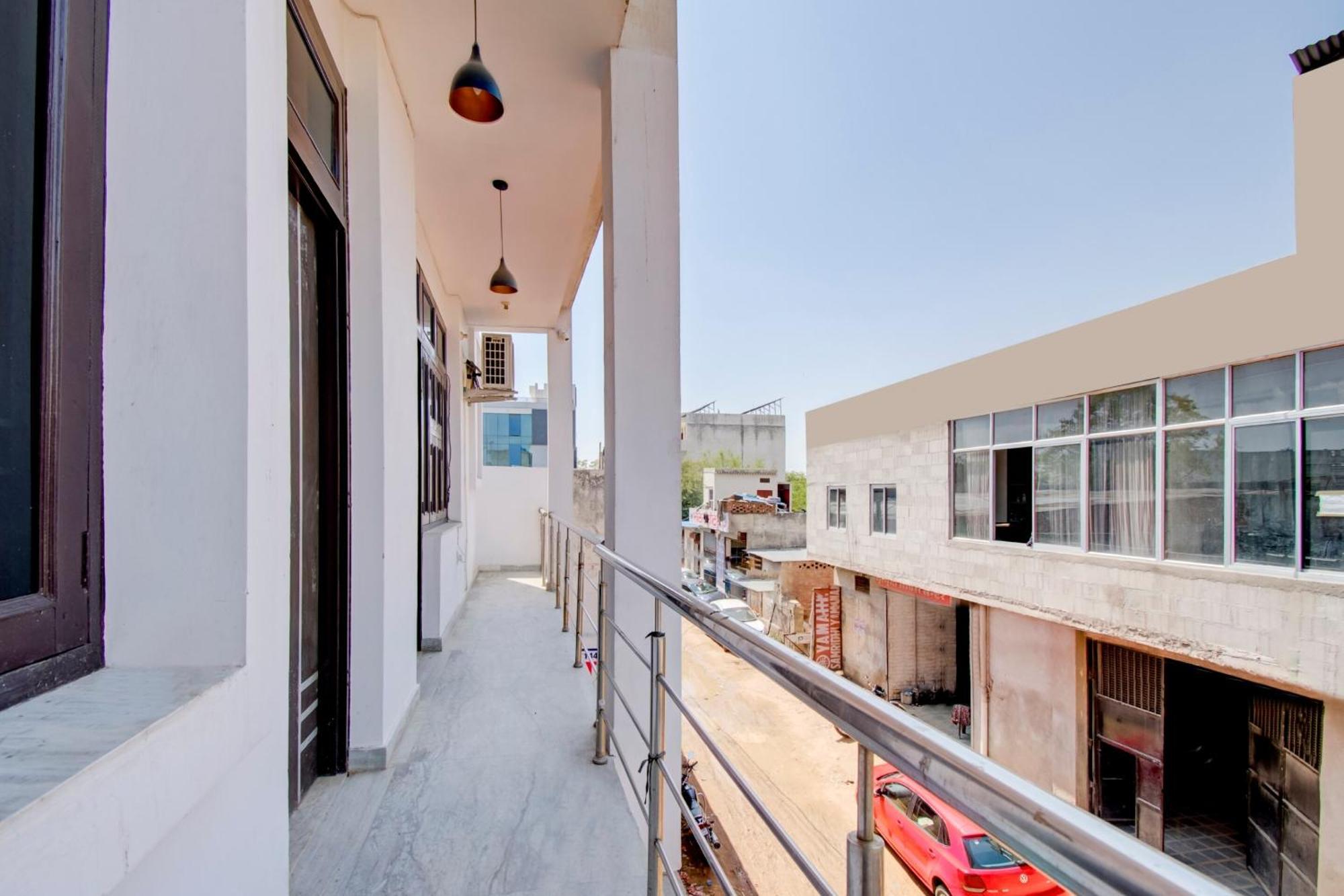 Oyo Flagship 81130 Vanya Guest House Jaipur Luaran gambar